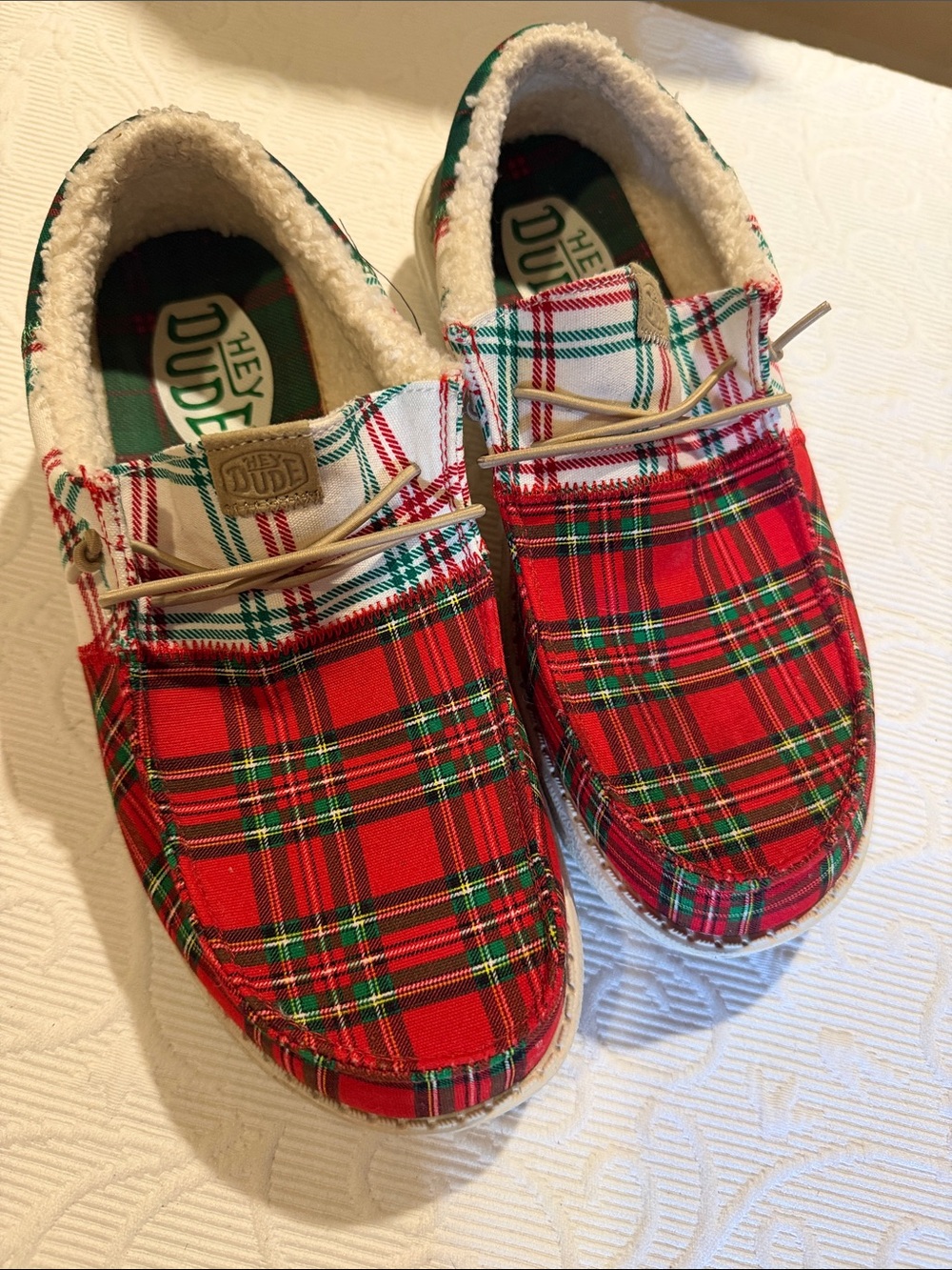 Hey Dude Christmas/Holiday Red Plaid Slip-On Loafers. Men’s 10